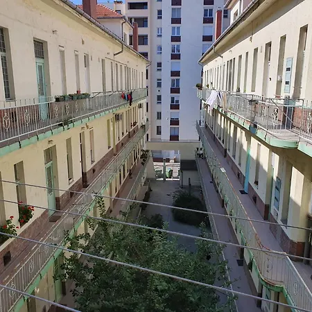 Downtown Superior Bestern Апартаменты Сегед