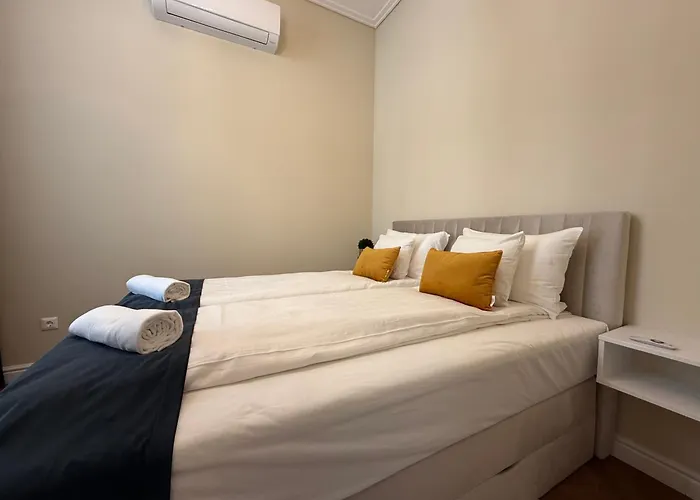 Апартаменты Downtown Superior Bestern